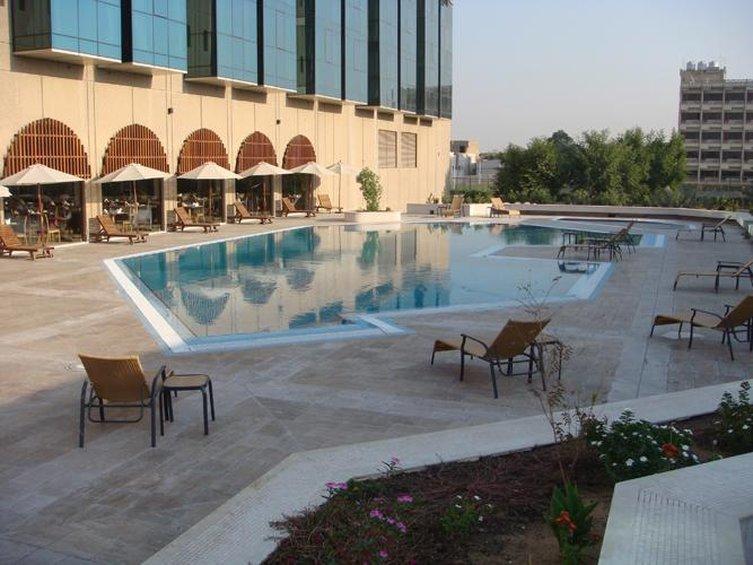 Basra International Hotel Екстер'єр фото