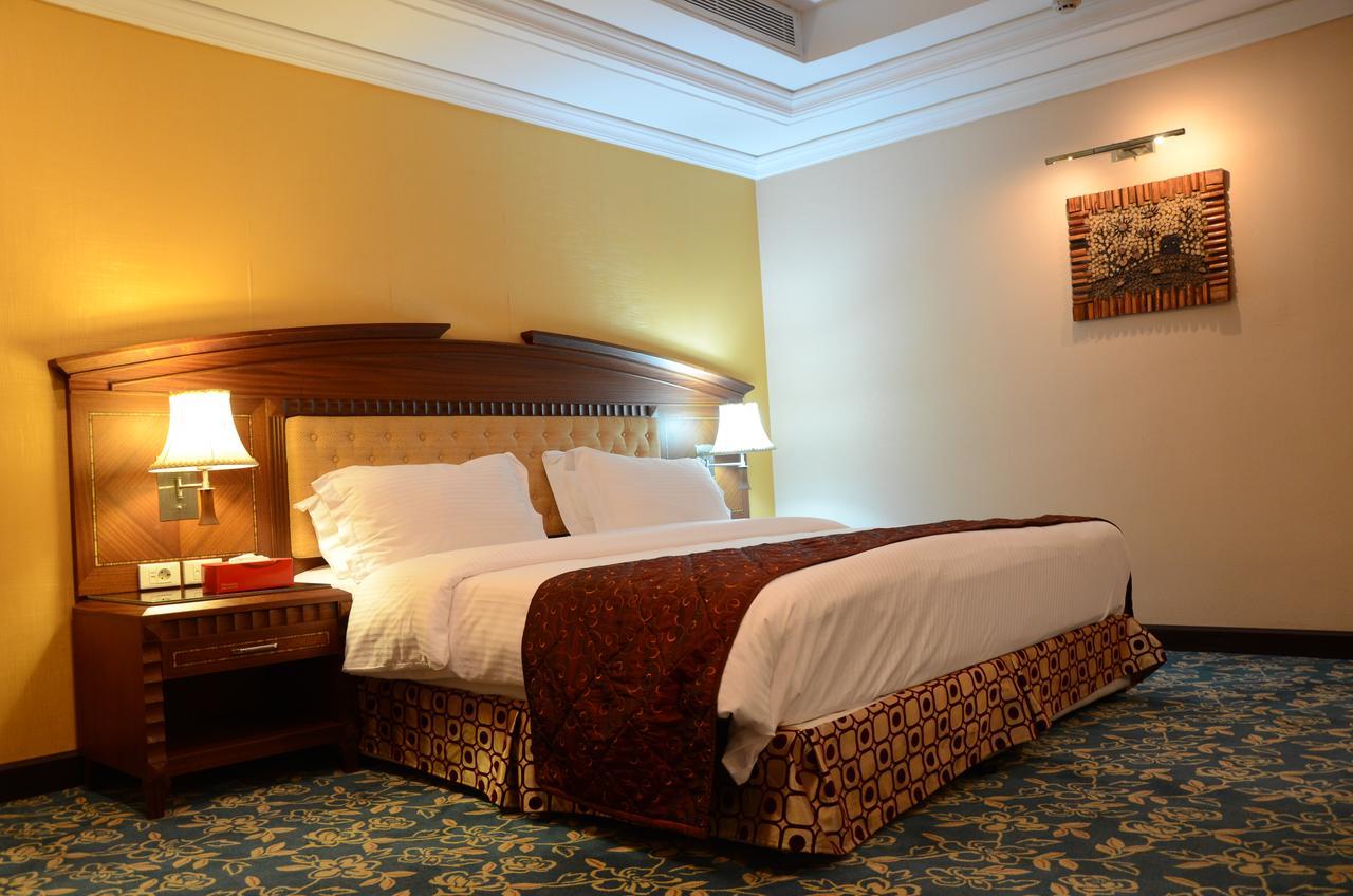 Basra International Hotel Екстер'єр фото